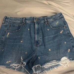 Embroidered Jean shorts